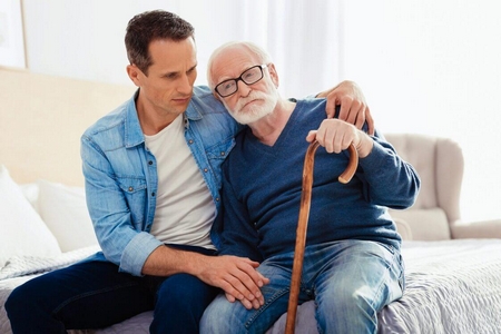 Як переконати родича переїхати до будинку для людей похилого віку?