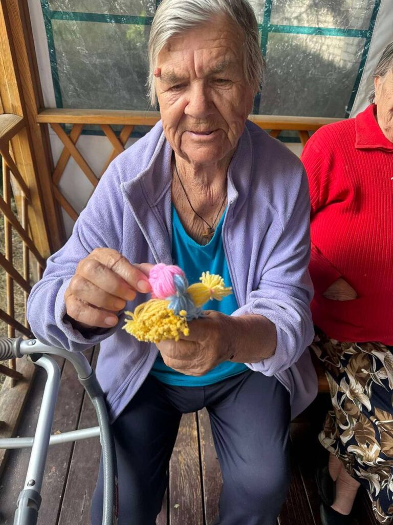 photo_5386670398813967836_y